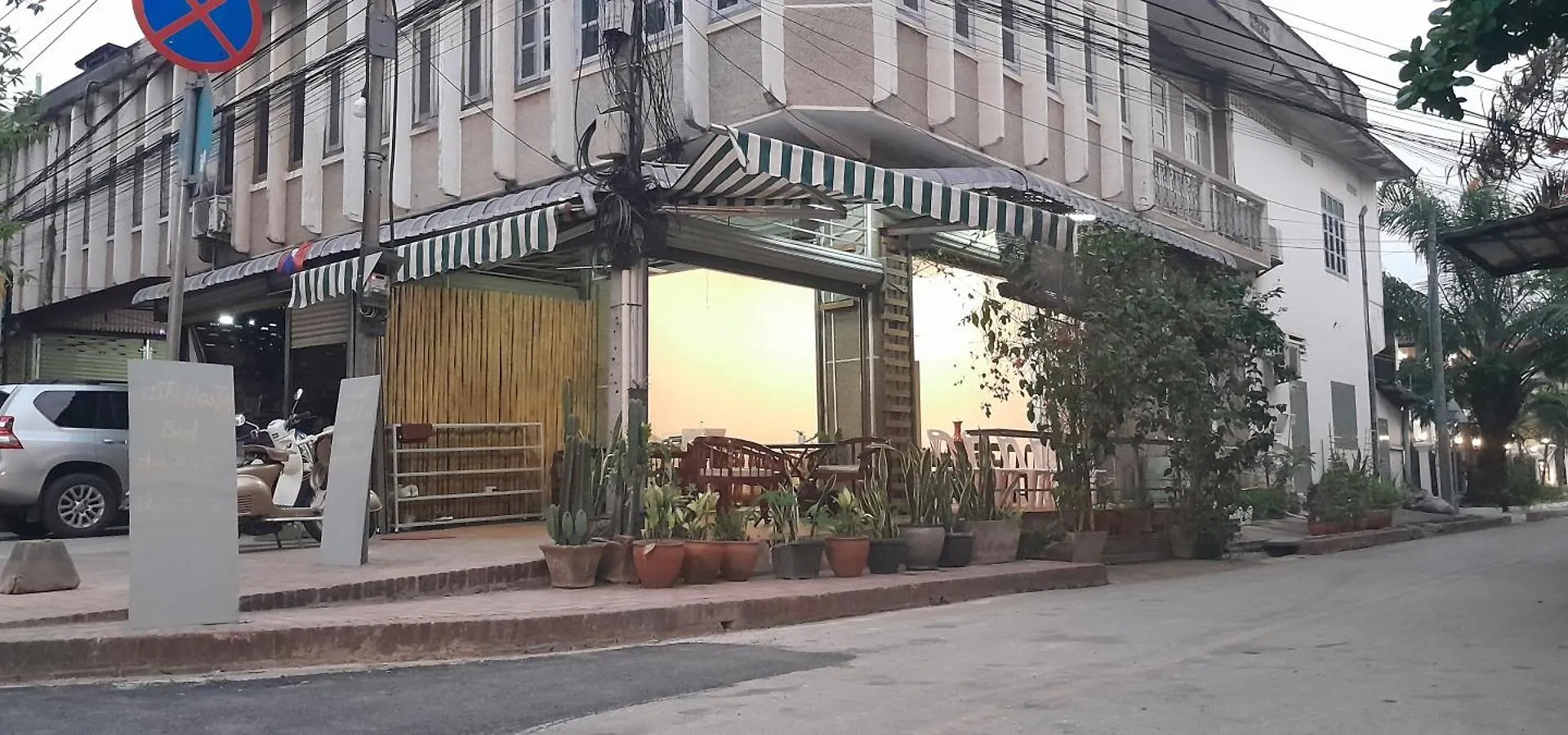 Mk Hostel Luang Prabang Laos